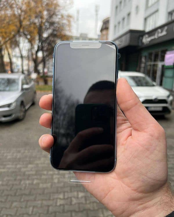 iPhone xr 64gb Pta approved  Urgent Sale 1