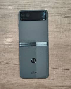 Motorola RAZR