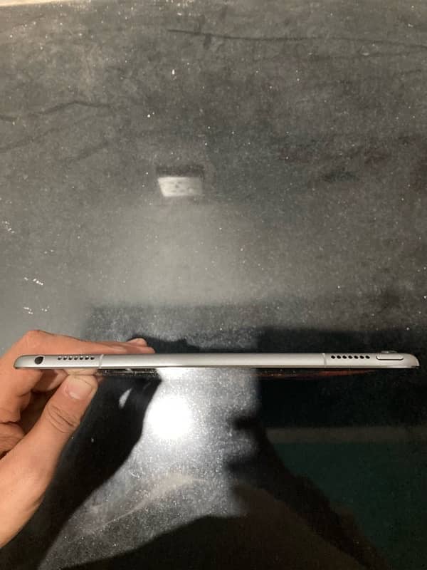 ipad pro 9.5 128gb cellular 6