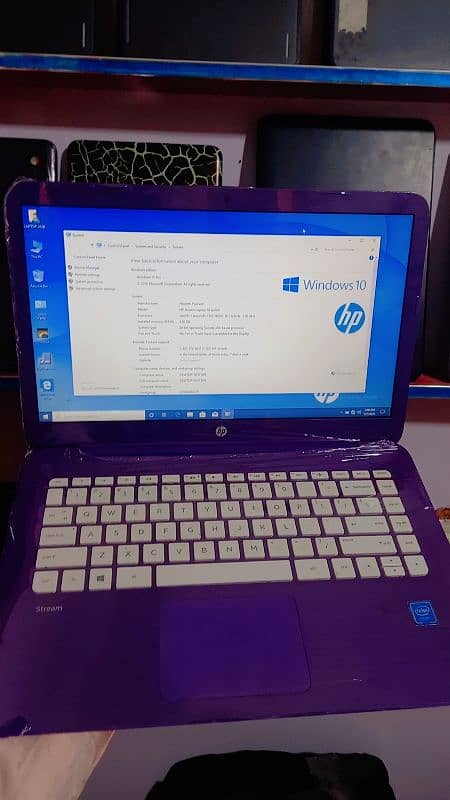 HP Laptop 1