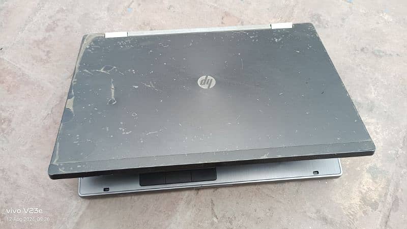 laptop HP i7 second generation 6 GB Ram 250 GB hard 6