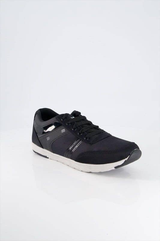 Men joggers & comfortable shoes 2