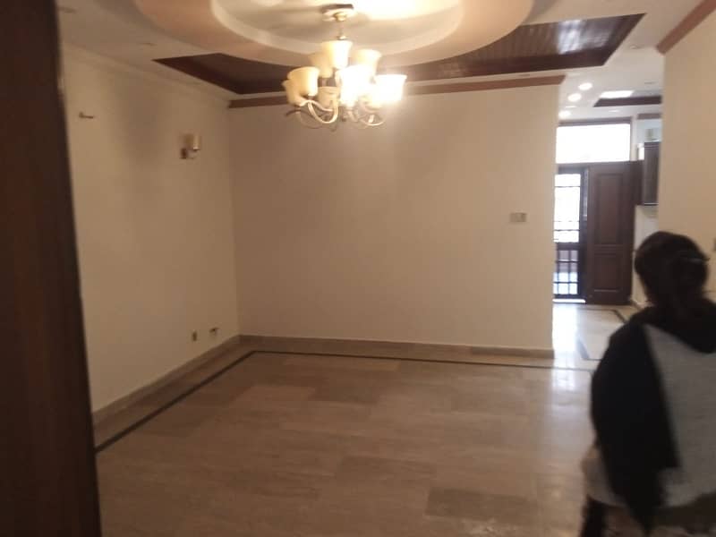 10 Marla Upper Portion For Rent 5