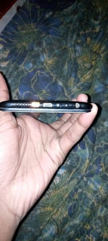 vivo y85 10/10 condition me new hai mobail 2