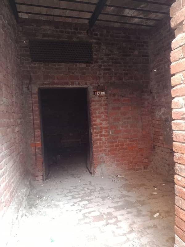 2 Marla Single Storey Old Type For Sale In Samanzar Colony Meharpura 3