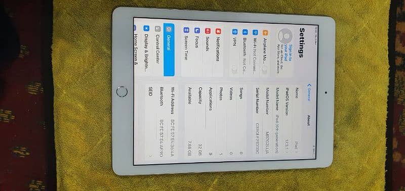 iphone ipad 6th generation 32gb 10 by 10 condition hai pubg king 4