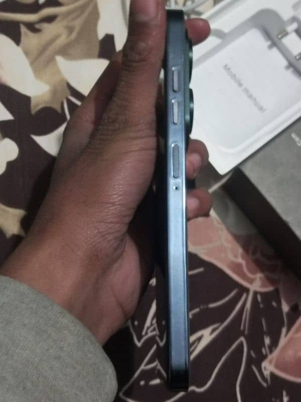 Infinix Hot 40 pro 1