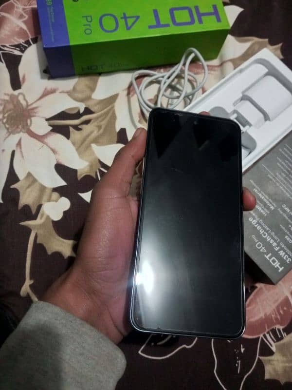 Infinix Hot 40 pro 3