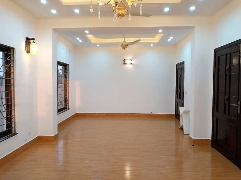 Spacious 1 kanal Upper Portion for Rent in Fazaia Housing Scheme Phase 1 3