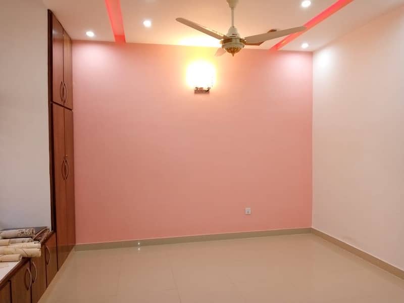 Spacious 1 kanal Upper Portion for Rent in Fazaia Housing Scheme Phase 1 9