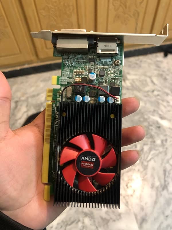 AMD R5 430 2GB 0