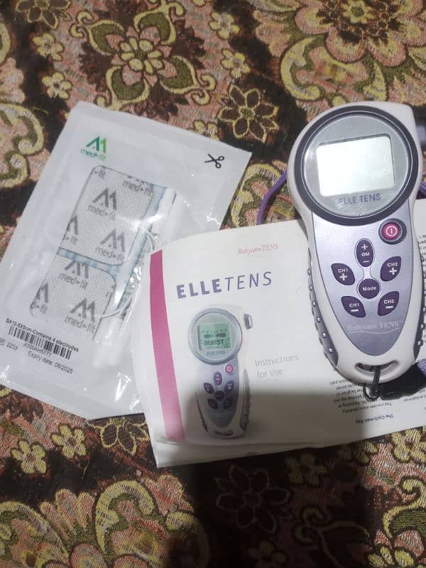 3*Imported Tens therapy machine available 4