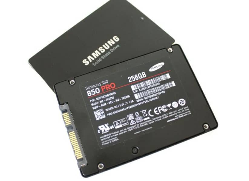 SSD (Solid State Drives) differen variant & capaicty avilable 0