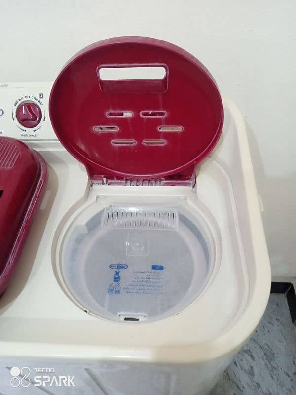 Washing machine and spinner(sale due to purchase automatic machine) 4