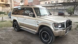 Mitsubishi Pajero 2014