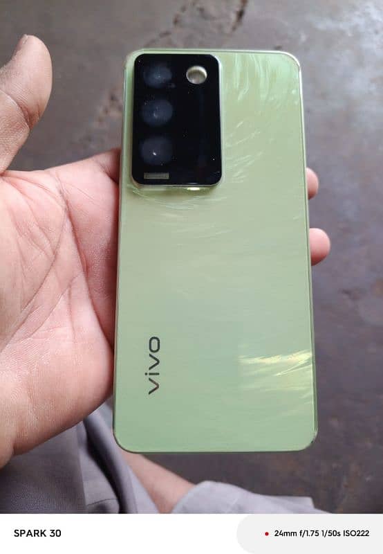 vivo y100 1