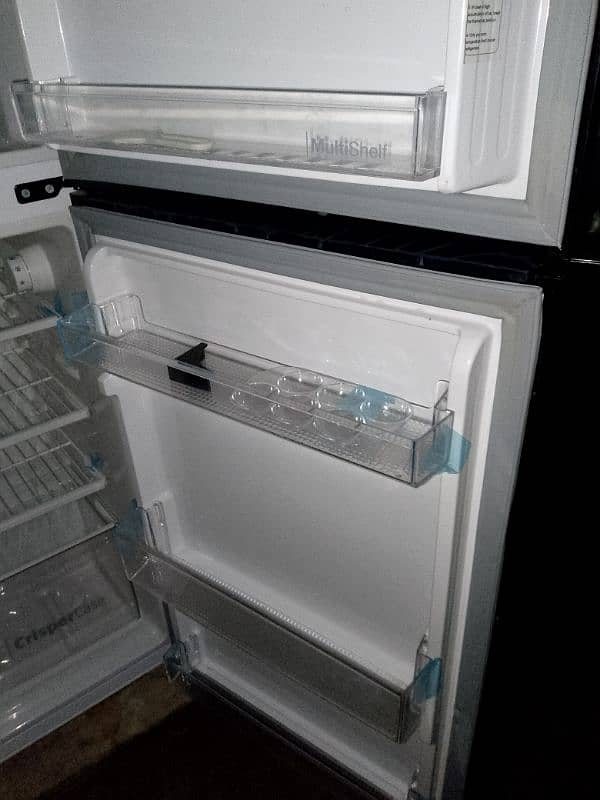 DAWLANCE FRIDGE 3