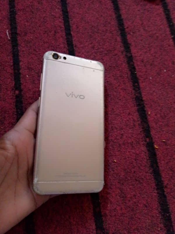 VIVO Y66 1