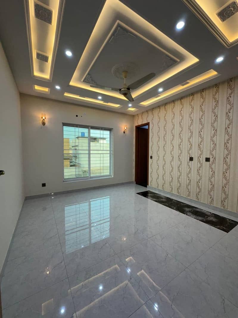 10 Marla Complete House Available For Rent In Central Park Housing Scheme Lahore 13