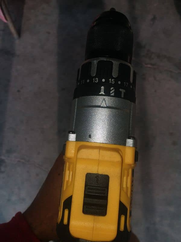 DeWalt cordless brushless drill machine 0