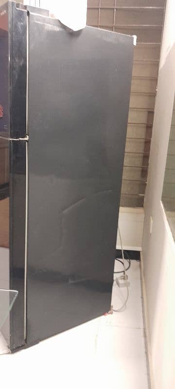 HiTachi (Defrost) Inverter Fridge for Urgent Sell 8