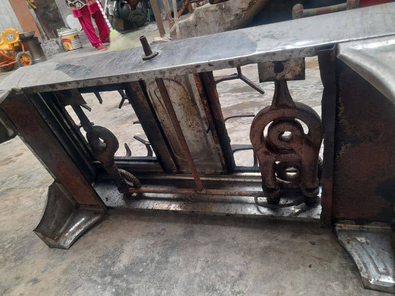 Steel Body Gas Chulhaa In A one condition 4