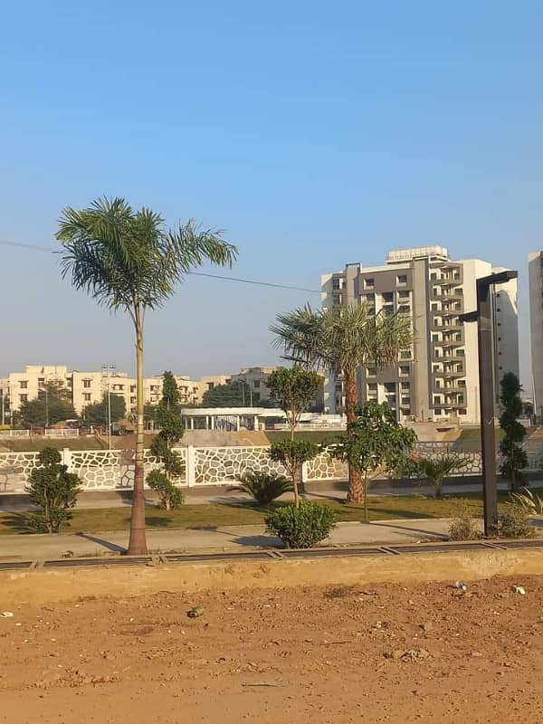 Ideally Located Flat Of 10 Marla Is Available For sale In Lahore 6