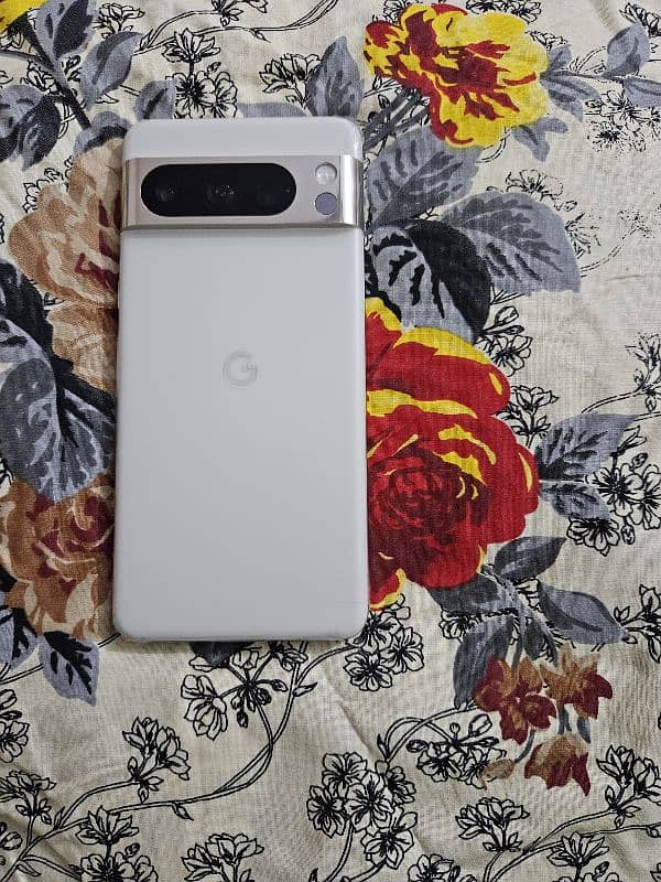 Googel pixel 8 pro[12gb. 256]gb. wighte 0