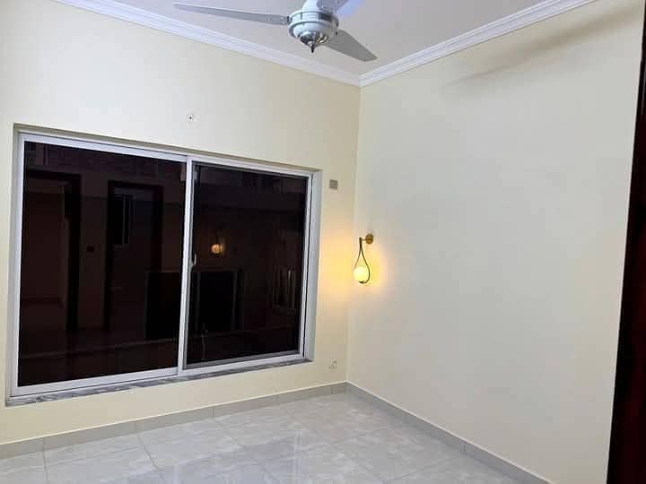 Triple story 8 marla house for sale in mumtaz city 6