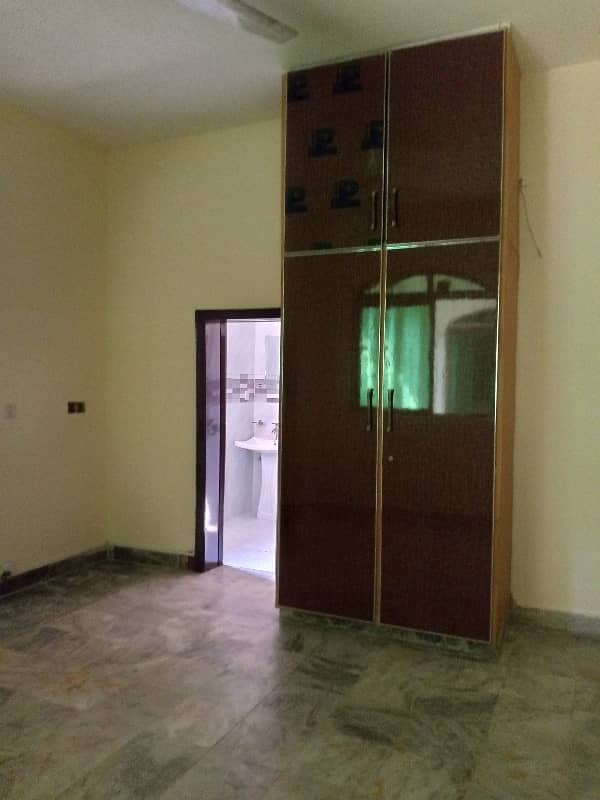 Gulberg 3 22 Marla Double Storey New House Available For Rent 12