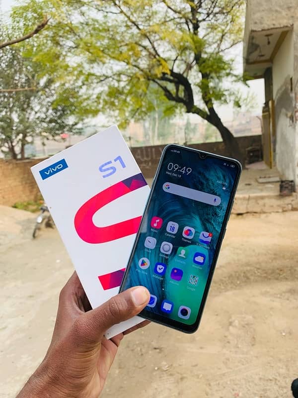 Vivo S1 4/128 Dual sim pta approved 1