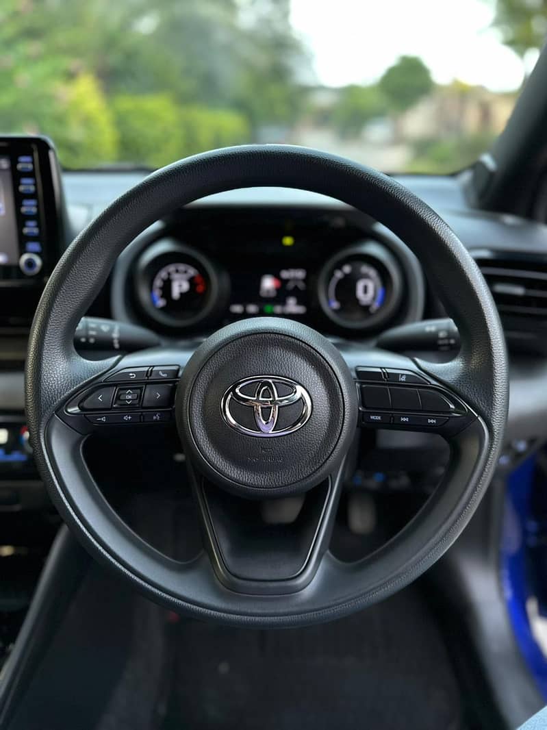 Toyota Yaris 2021  G LED 14