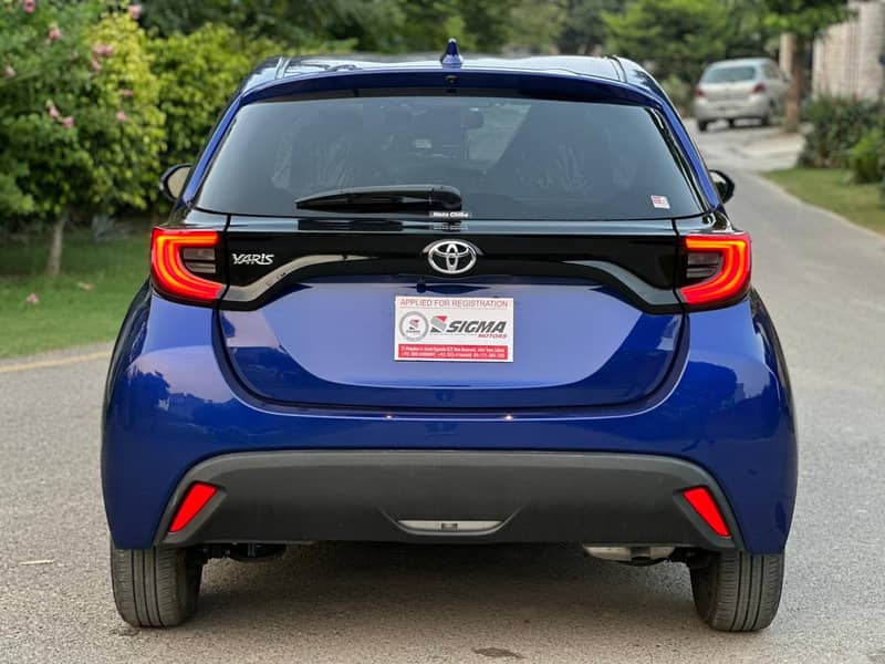 Toyota Yaris 2021  G LED 17