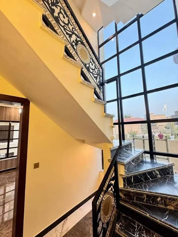 Mumtaz City 5 marla house for sale 9