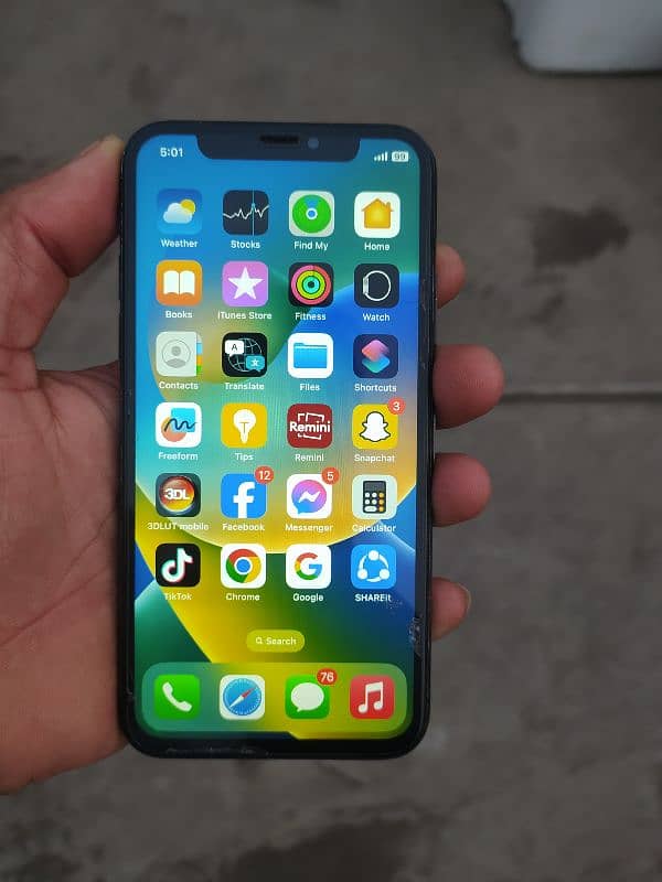 iPhone x 64gb gleach phone all sim working 0