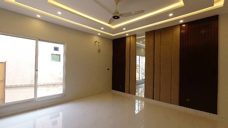 Stunning And Affordable Corner House Available For Sale In Punjab Small Industries Colony 40