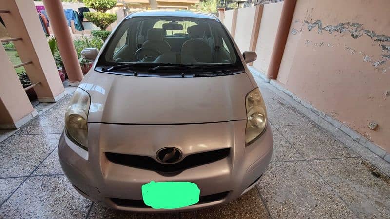 Toyota Vitz 2009/ 2013 4