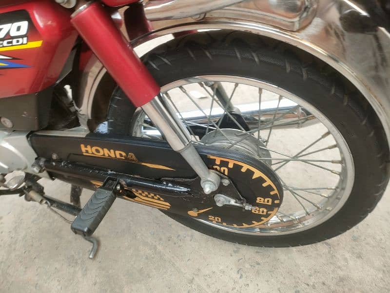 Honda CD 70 9