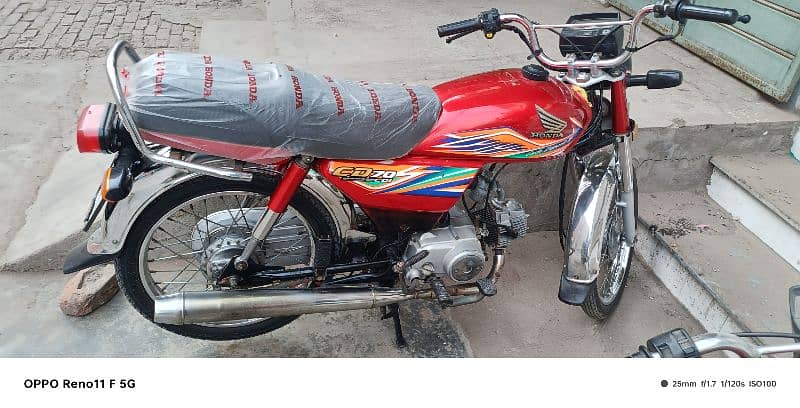 bike ok hai koi km ni hona wela 10 by 10. rapta nbr 03087008784 2