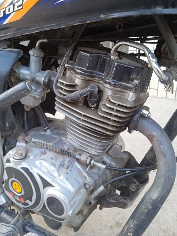 Honda 125 For sale in good condition and reasonable price 4