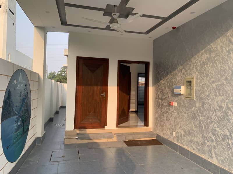 5 MARLA DOUBLE UNIT HOUSE BRAND NEW NEAR TO PARK IS AVAILABLE FOR SALE IN DHA PHASE 11 RAHBAR 11