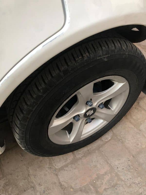 Suzuki Cultus VXR total genuine alloy rims (0300:9673856)call only 5