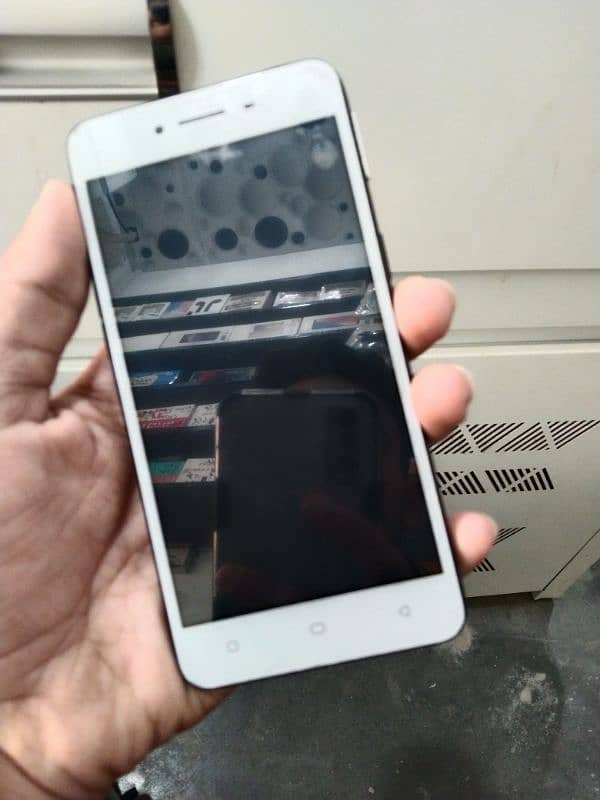 Oppo A37 2/16 1