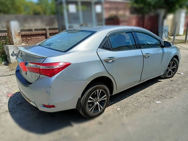 Toyota Corolla GLI 2015 4