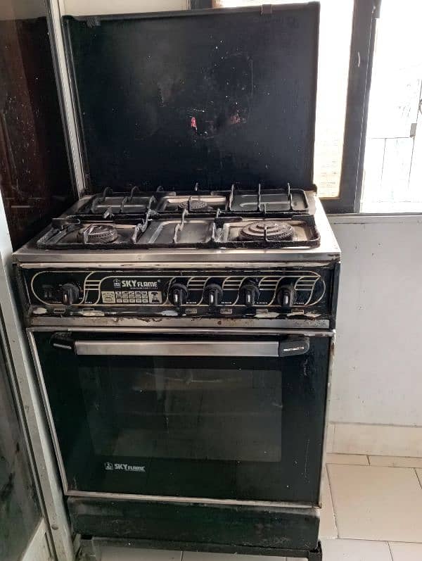 good condition cooking range 1