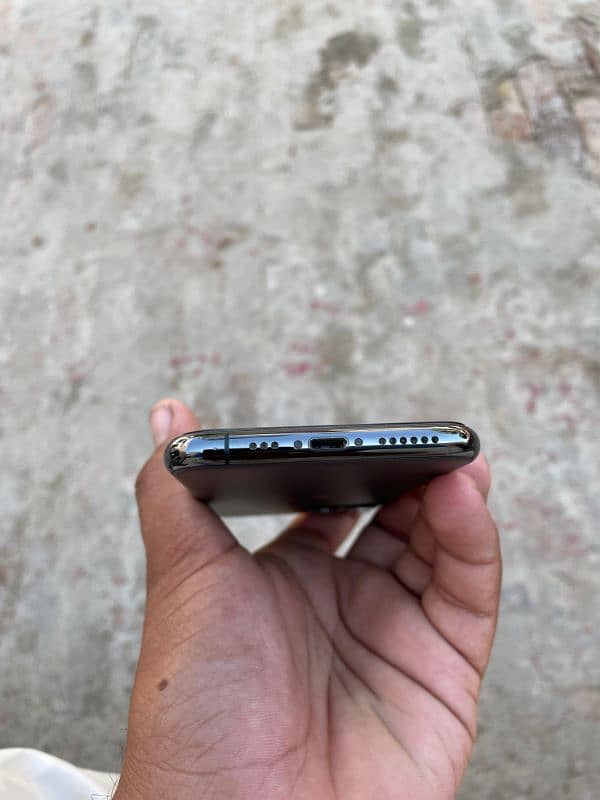 iPhone 11 pro 256 gb 4