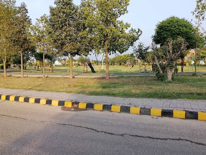 Get In Touch Now To Buy A Residential Plot In Lahore 3