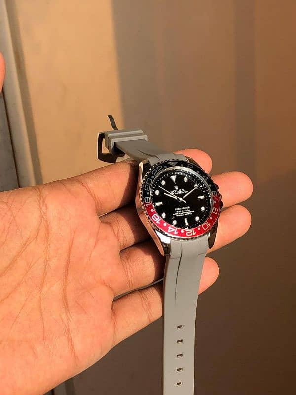 Men watch 1