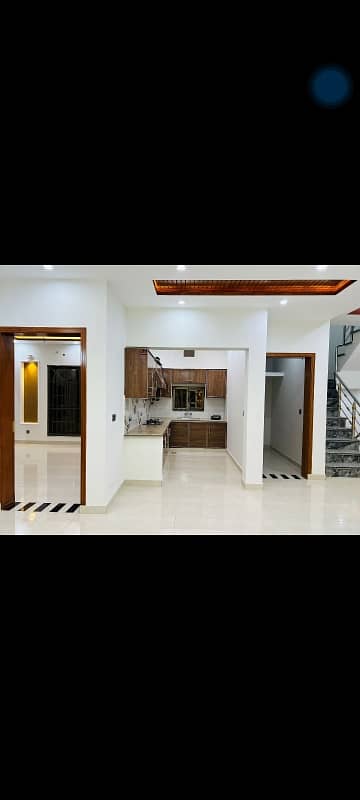 10 Marla Original Pic Brand New Gas Available Luxury Bungalow For Rent In Wapda Town 33