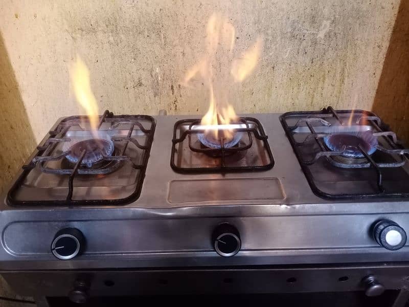 cooking range /3 burner stove 2